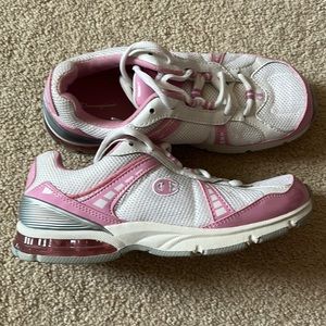 Kids Champion Sneakers Size 4